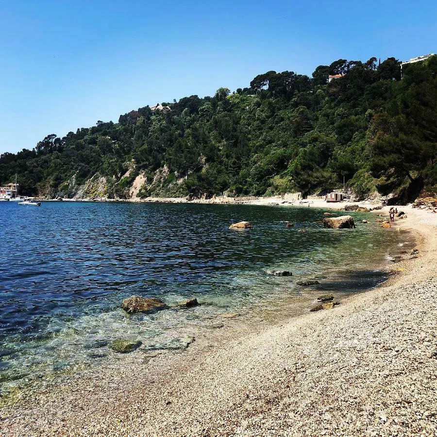 **** Beau T2 De 40 M2, Jardin De 70M2, Au Calme, A 50 Metres De La Plage Le Pradet